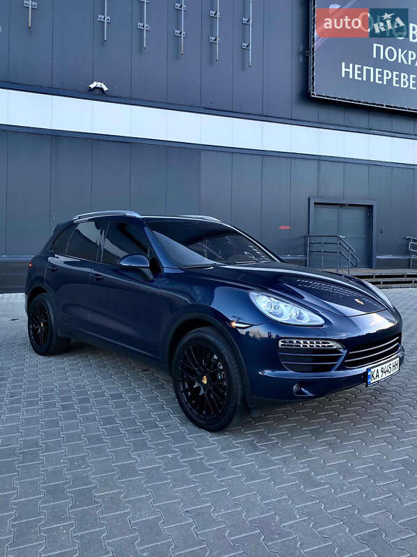Внедорожник / Кроссовер Porsche Cayenne 2012 в 