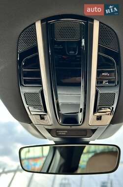 Внедорожник / Кроссовер Porsche Cayenne 2018 в 