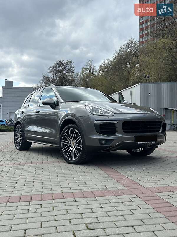 Porsche Cayenne 2015