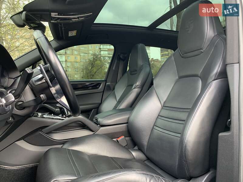 Внедорожник / Кроссовер Porsche Cayenne 2019 в Кривом Роге фото 29 Внедорожник / Кроссовер Porsche Cayenne 2019 в Кривом Роге