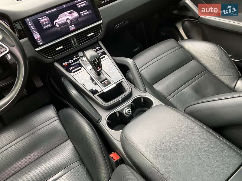 Внедорожник / Кроссовер Porsche Cayenne 2019 в Кривом Роге фото 45 Внедорожник / Кроссовер Porsche Cayenne 2019 в Кривом Роге