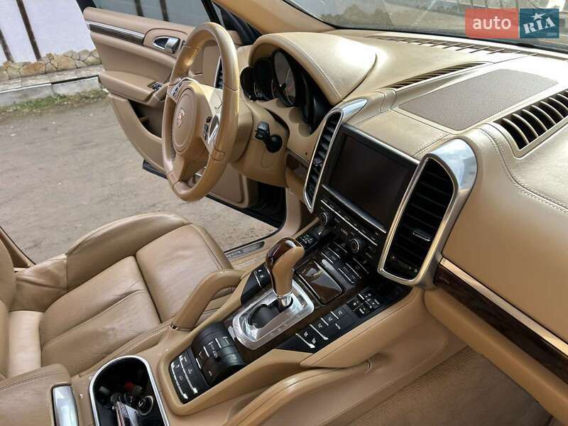 Позашляховик / Кросовер Porsche Cayenne 2012 в Вінниці