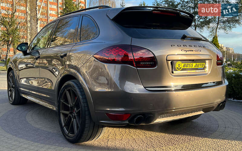 Внедорожник / Кроссовер Porsche Cayenne 2012 в Львове