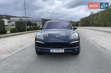 Внедорожник / Кроссовер Porsche Cayenne 2013 в 