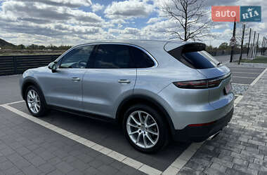 Внедорожник / Кроссовер Porsche Cayenne 2020 в 