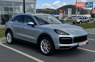 Внедорожник / Кроссовер Porsche Cayenne 2020 в 