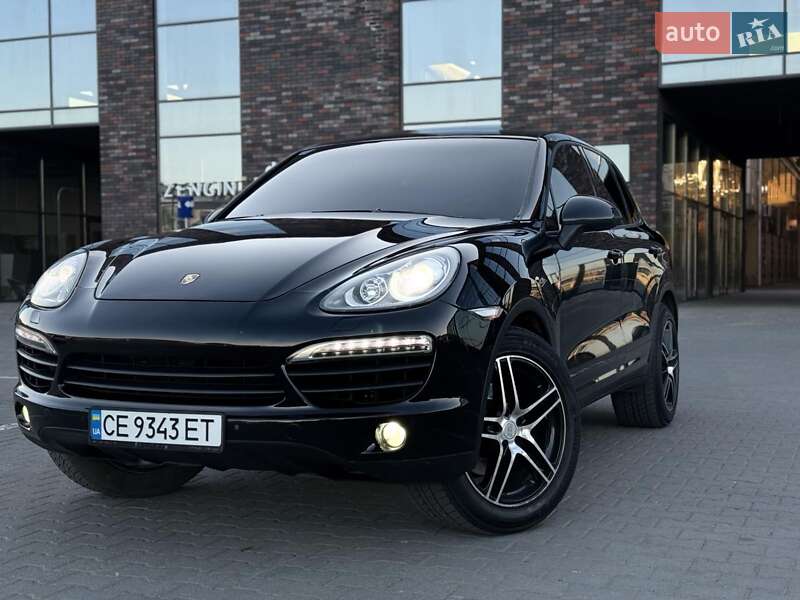 Внедорожник / Кроссовер Porsche Cayenne 2011 в Черновцах