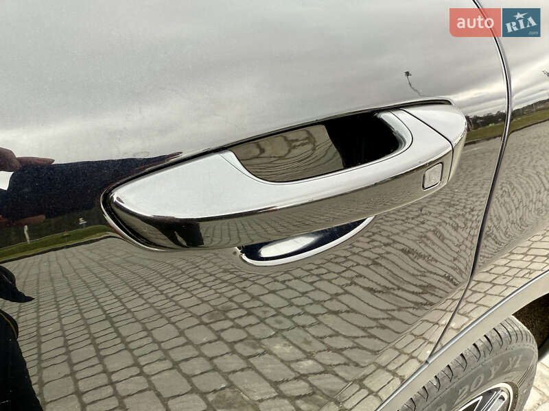Внедорожник / Кроссовер Porsche Cayenne 2015 в Бродах