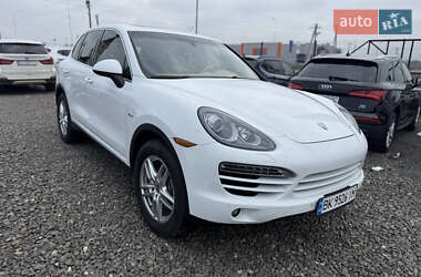 Внедорожник / Кроссовер Porsche Cayenne 2013 в 