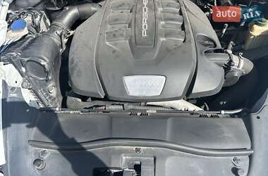 Внедорожник / Кроссовер Porsche Cayenne 2013 в 