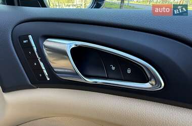 Внедорожник / Кроссовер Porsche Cayenne 2015 в 