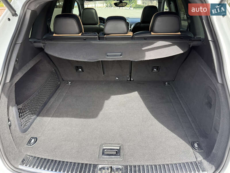 Внедорожник / Кроссовер Porsche Cayenne 2015 в Киеве