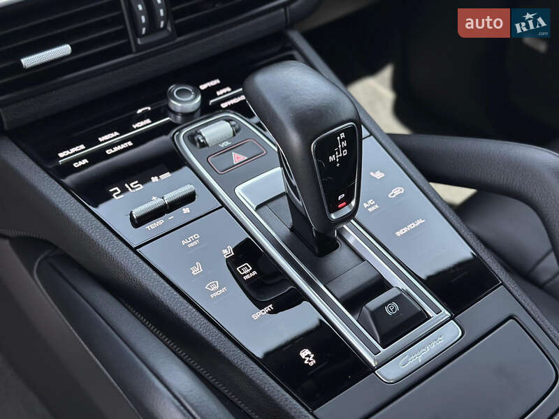 Позашляховик / Кросовер Porsche Cayenne 2019 в Києві