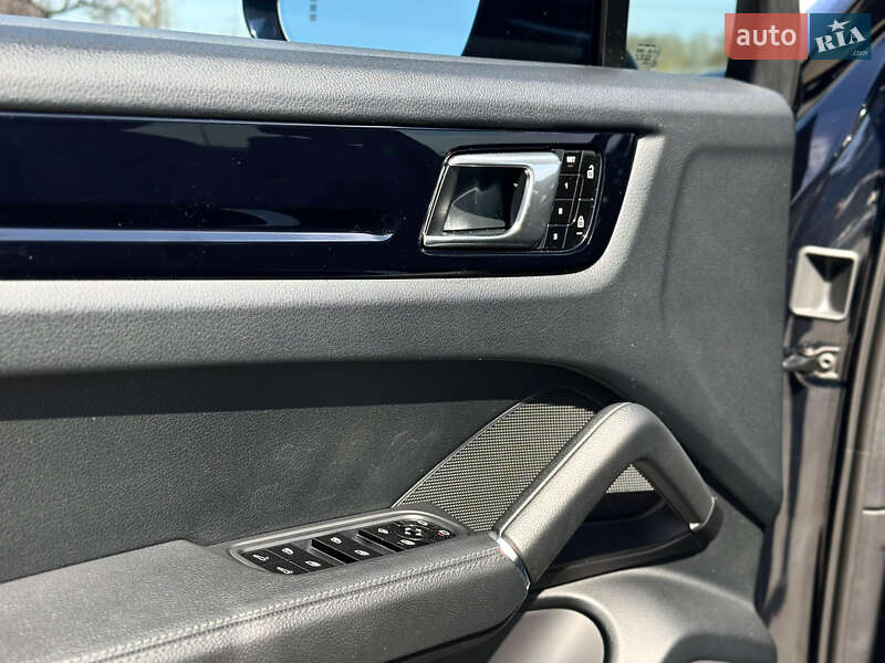 Позашляховик / Кросовер Porsche Cayenne 2019 в Києві