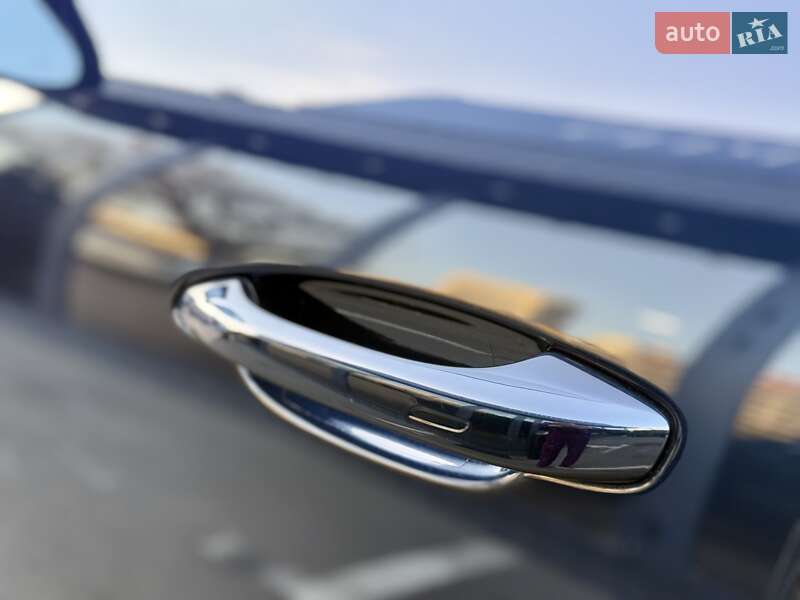 Внедорожник / Кроссовер Porsche Cayenne 2019 в Киеве