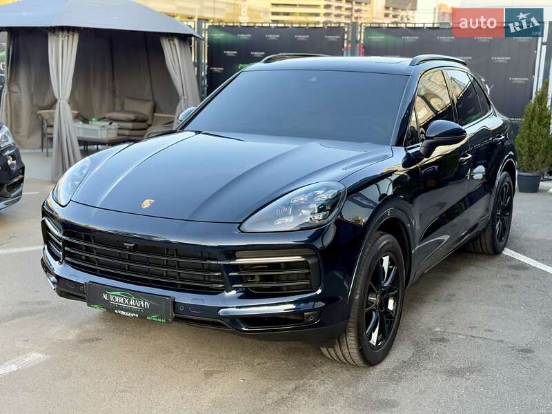 Внедорожник / Кроссовер Porsche Cayenne 2019 в Киеве