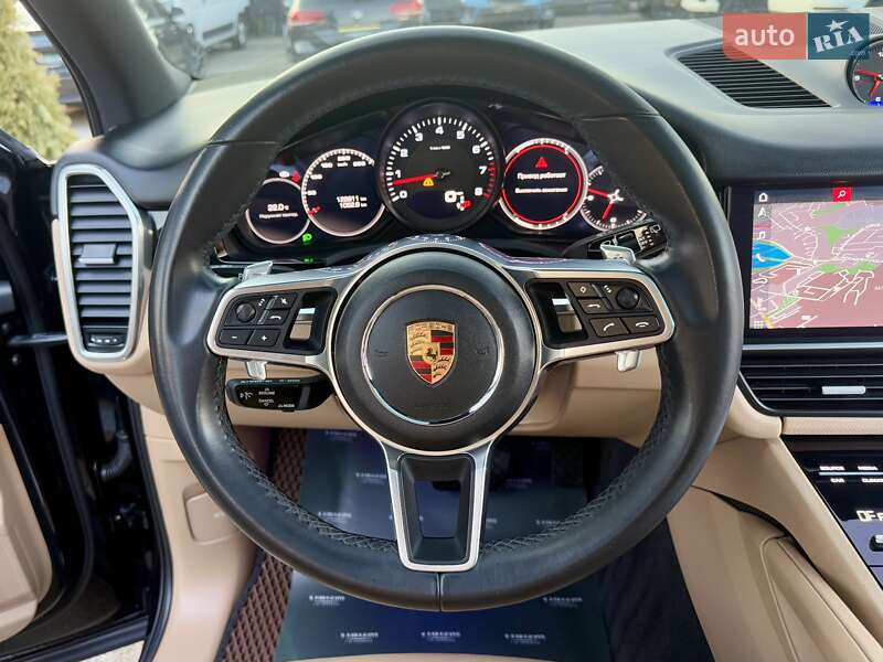 Внедорожник / Кроссовер Porsche Cayenne 2019 в Киеве