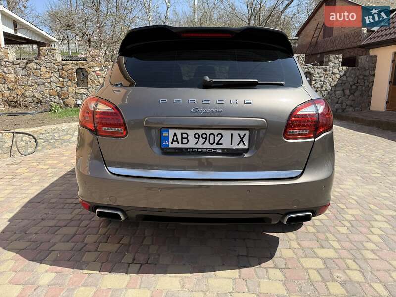 Внедорожник / Кроссовер Porsche Cayenne 2012 в Виннице