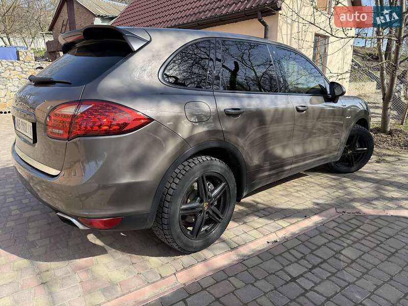 Внедорожник / Кроссовер Porsche Cayenne 2012 в Виннице