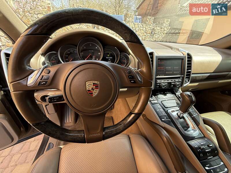 Внедорожник / Кроссовер Porsche Cayenne 2012 в Виннице