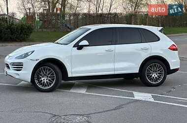Внедорожник / Кроссовер Porsche Cayenne 2012 в 