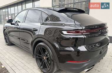 Внедорожник / Кроссовер Porsche Cayenne 2024 в 