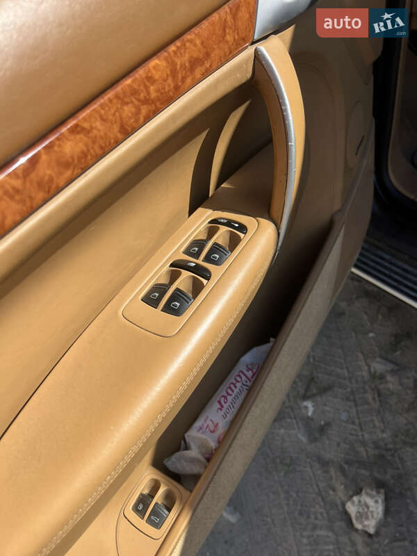 Внедорожник / Кроссовер Porsche Cayenne 2004 в Николаеве