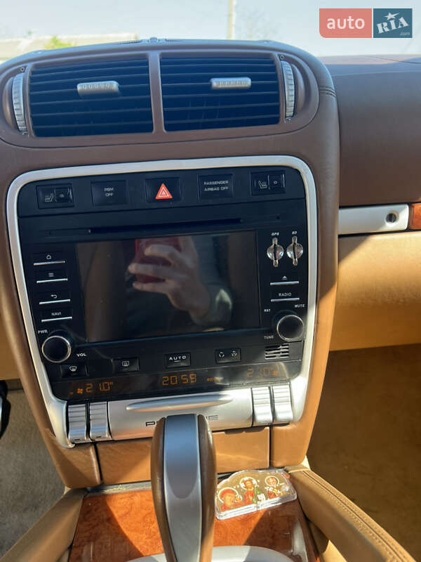 Внедорожник / Кроссовер Porsche Cayenne 2004 в Николаеве