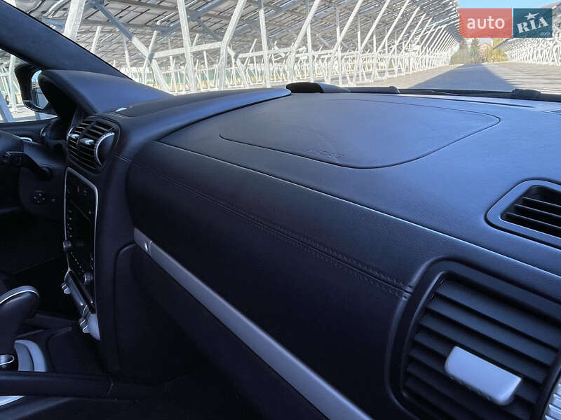 Внедорожник / Кроссовер Porsche Cayenne 2009 в Львове