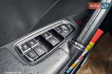 Внедорожник / Кроссовер Porsche Cayenne 2013 в 