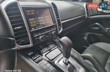 Внедорожник / Кроссовер Porsche Cayenne 2013 в 