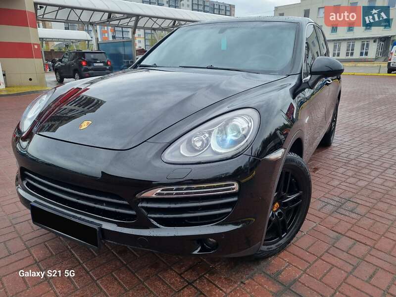 Внедорожник / Кроссовер Porsche Cayenne 2013 в Ровно