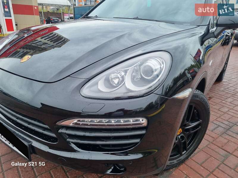 Внедорожник / Кроссовер Porsche Cayenne 2013 в Ровно