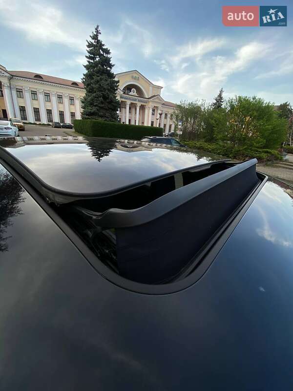 Внедорожник / Кроссовер Porsche Cayenne 2016 в Ужгороде