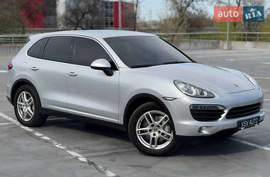 Позашляховик / Кросовер Porsche Cayenne 2012 в 