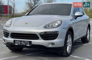 Позашляховик / Кросовер Porsche Cayenne 2012 в 
