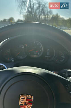 Внедорожник / Кроссовер Porsche Cayenne 2010 в 