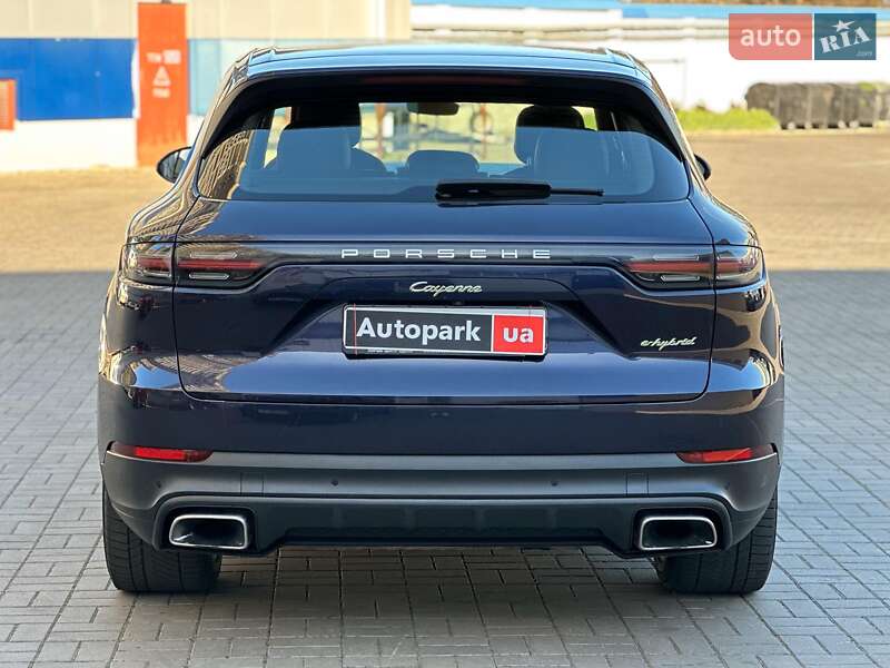 Внедорожник / Кроссовер Porsche Cayenne 2018 в Одессе