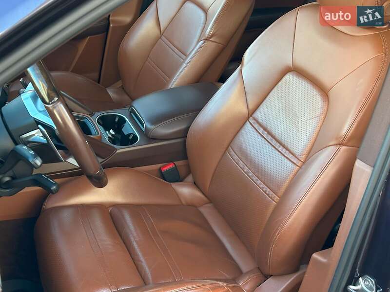 Внедорожник / Кроссовер Porsche Cayenne 2018 в Одессе