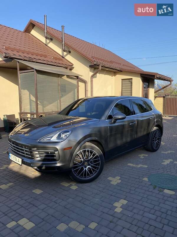 Внедорожник / Кроссовер Porsche Cayenne 2019 в 