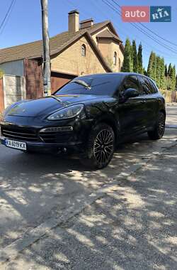 Внедорожник / Кроссовер Porsche Cayenne 2012 в 