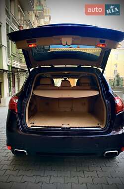 Внедорожник / Кроссовер Porsche Cayenne 2014 в 