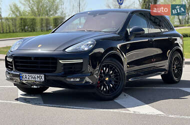 Внедорожник / Кроссовер Porsche Cayenne 2017 в 