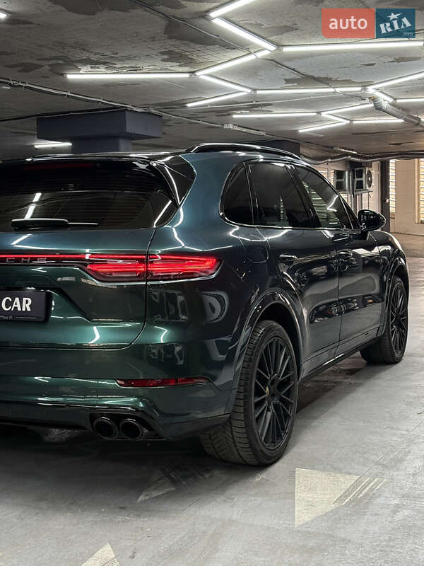 Позашляховик / Кросовер Porsche Cayenne 2019 в Одесі