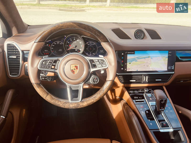 Позашляховик / Кросовер Porsche Cayenne 2022 в Києві