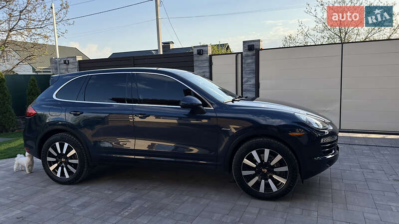 Внедорожник / Кроссовер Porsche Cayenne 2013 в Кропивницком