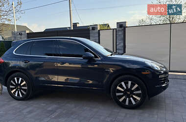 Внедорожник / Кроссовер Porsche Cayenne 2013 в 