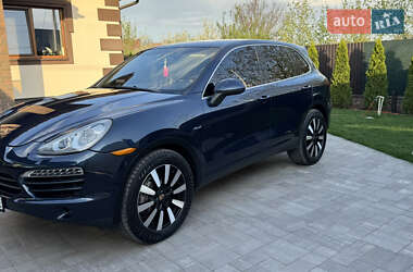 Внедорожник / Кроссовер Porsche Cayenne 2013 в 