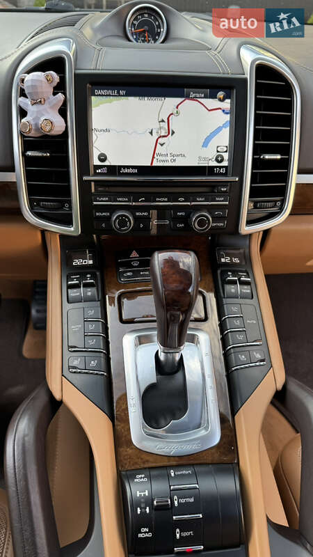 Внедорожник / Кроссовер Porsche Cayenne 2013 в Кропивницком