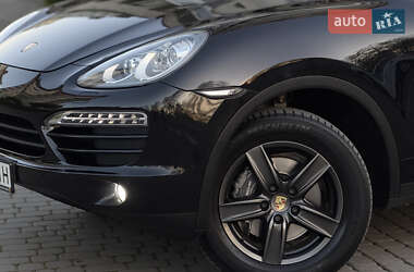 Позашляховик / Кросовер Porsche Cayenne 2012 в 